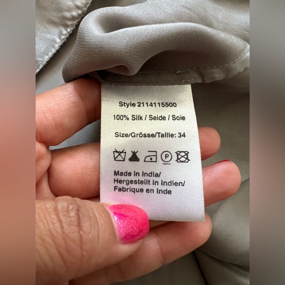 Day Birger Et Mikkelsen gray hand embelished silk blouse- Beautiful! - Picture 10 of 15